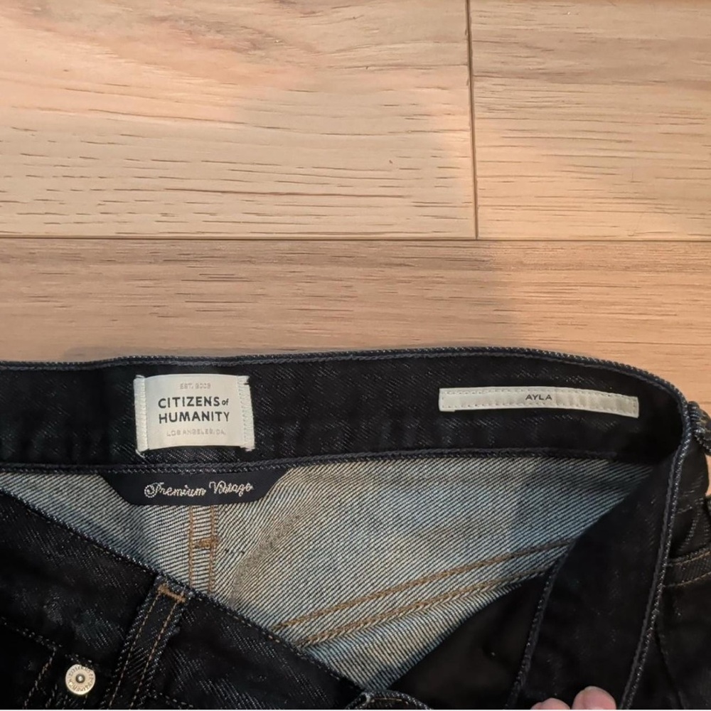 Citizens Of Humanity Dark Wash Jeans - Picture 3 of 5